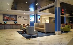 Holiday Inn Express & Suites Franklin - Berry Farms By Ihg